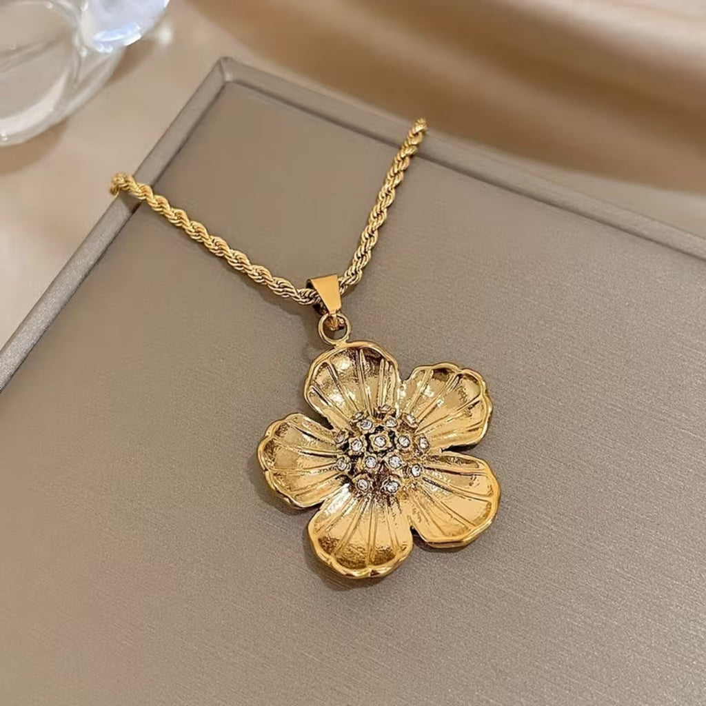 Golden Bloom Flower Necklace