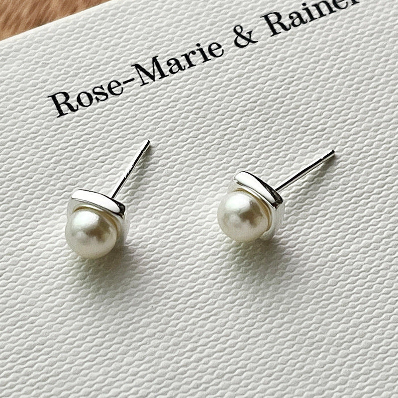 Freshwater Pearl Earrings /