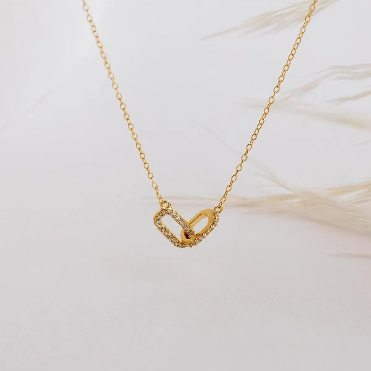 Kova Interlocking Loop Necklace