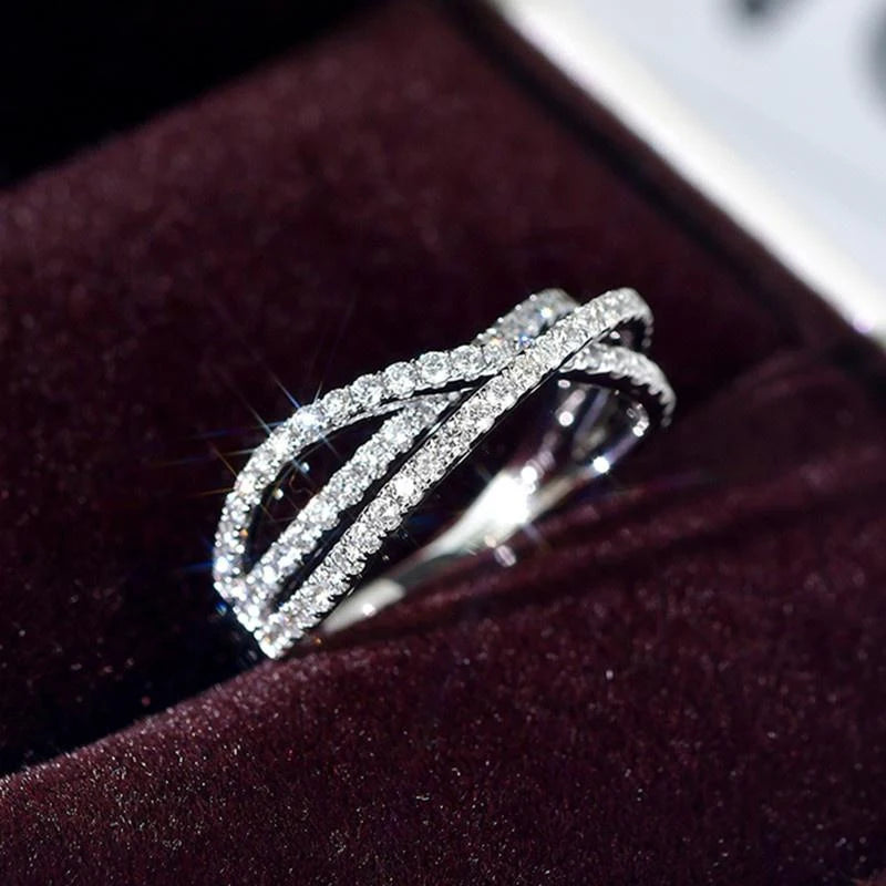 Dominique Luxe Crossover Ring