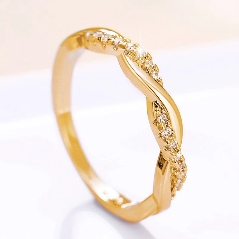 Talia Pavé Twist Ring
