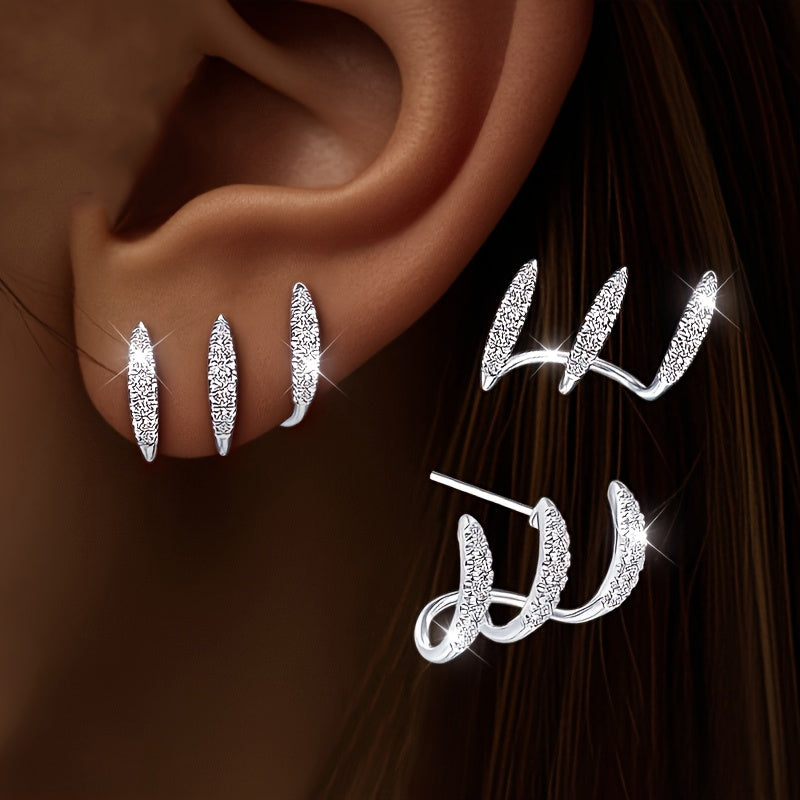 Elegant Rhinestone Three-Claw Earrings /