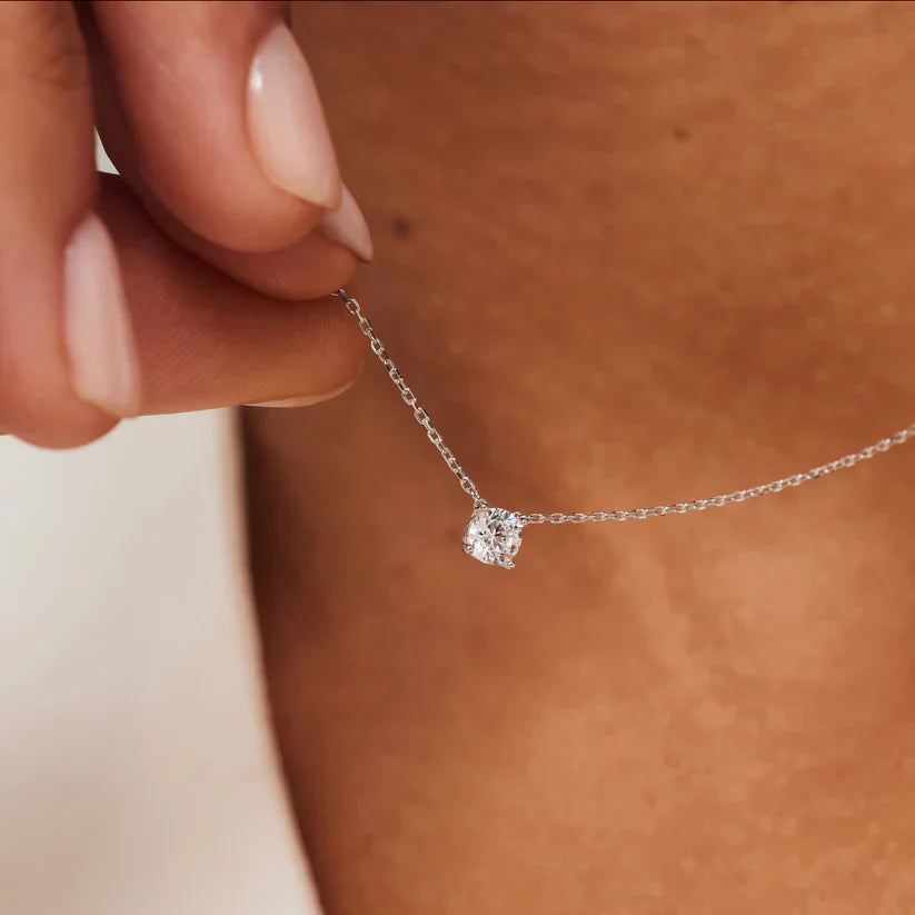 Cléa Stone Necklace | White Gold